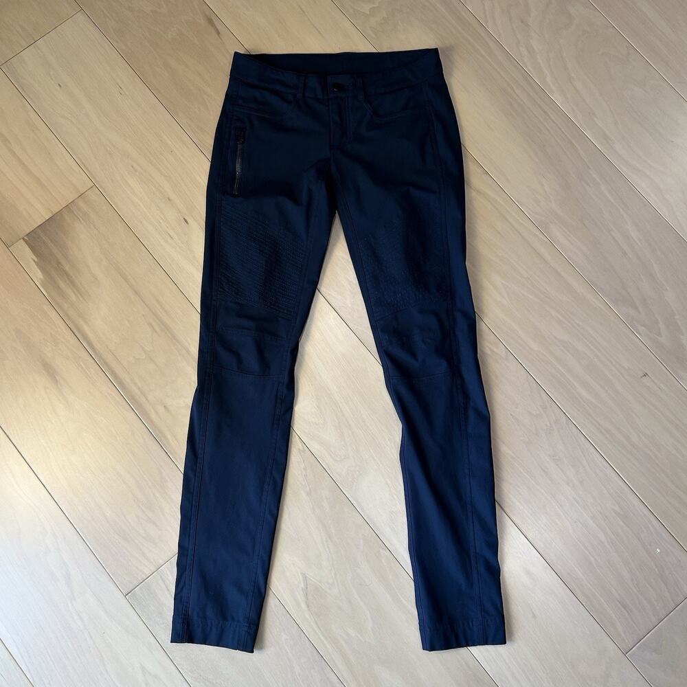 Lululemon Bust A Move Pant Blue Women's 29 Measured 14.5 Flat